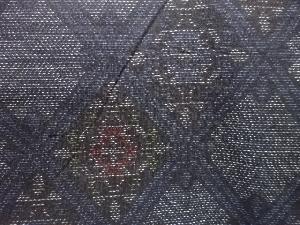 アンティーク　斜め格子に華紋模様織出し本場泥大島紬着物